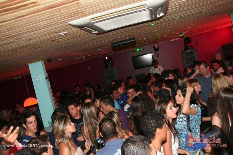 Balada: Fotos de sbado no Poiz em guas Claras - DF