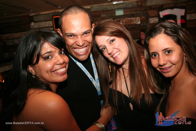 Balada: Fotos de sexta no Poiz em guas Claras - DF