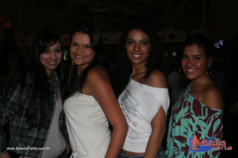 Balada: Fotos de Sexta na Plataforma do Choop na Cidade do Automovel - DF