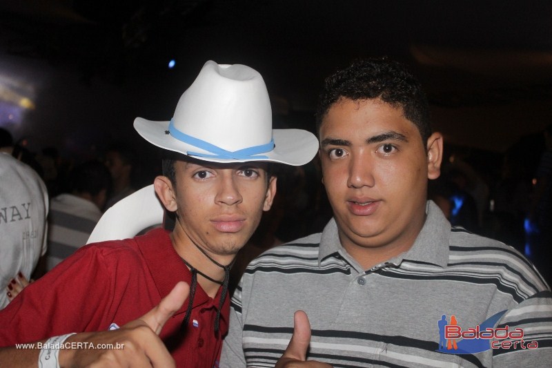 Balada: Granja 2011 - Alexandre Peixe e Gusttavo Lima