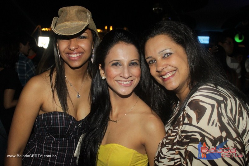 Balada: Granja 2011 - Alexandre Peixe e Gusttavo Lima