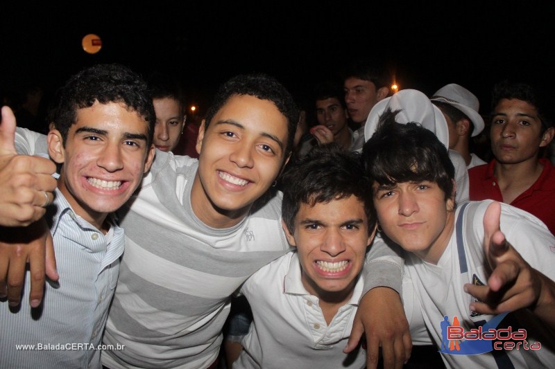 Balada: Granja 2011 - Alexandre Peixe e Gusttavo Lima