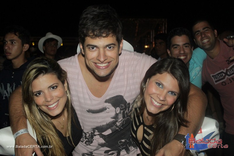 Balada: Granja 2011 - Alexandre Peixe e Gusttavo Lima