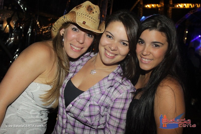 Balada: Granja 2011 - Alexandre Peixe e Gusttavo Lima