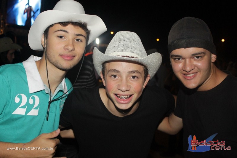 Balada: Granja 2011 - Alexandre Peixe e Gusttavo Lima