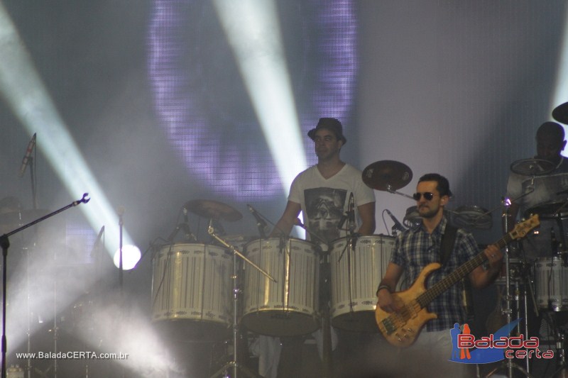 Balada: Granja 2011 - Alexandre Peixe e Gusttavo Lima