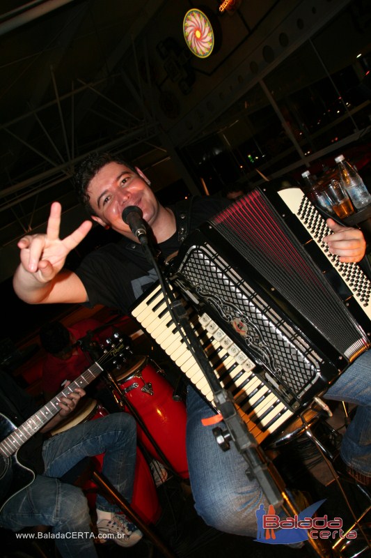 Balada: Fotos de sexta na Plataforma do Chopp na Cidade do Automvel - DF