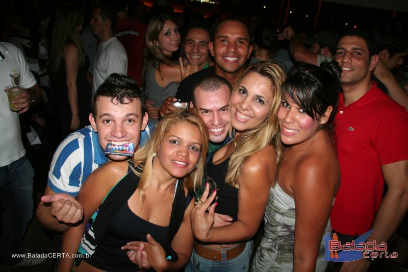 Balada: Fotos de sexta na Plataforma do Chopp na Cidade do Automvel - DF