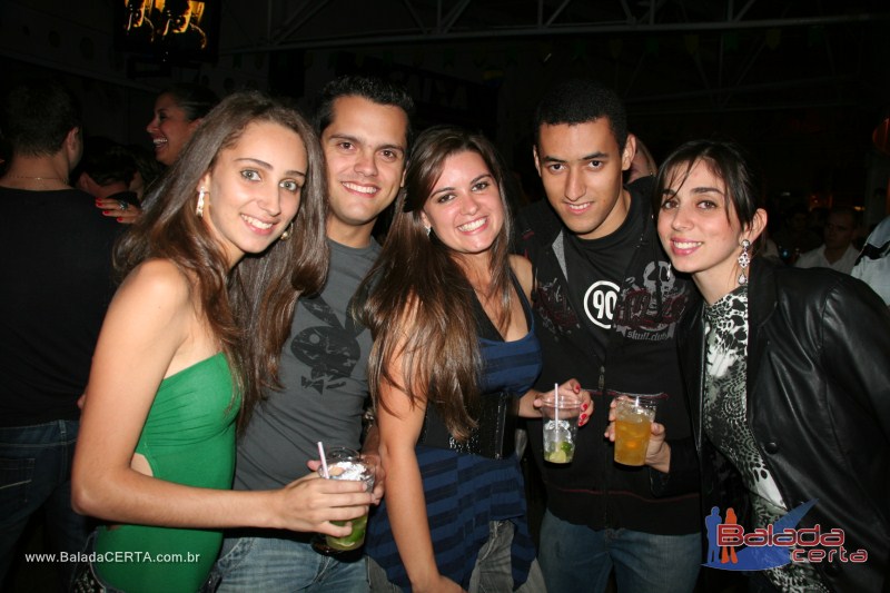 Balada: Fotos de sexta na Plataforma do Chopp na Cidade do Automvel - DF