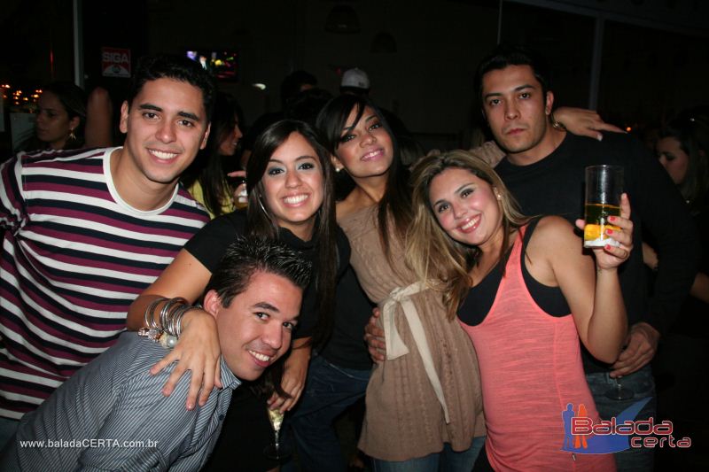 Balada: Fotos de Sexta na Plataforma do Choop na Cidade do Automovel - DF
