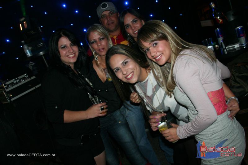 Balada: Fotos de Sexta na Plataforma do Choop na Cidade do Automovel - DF