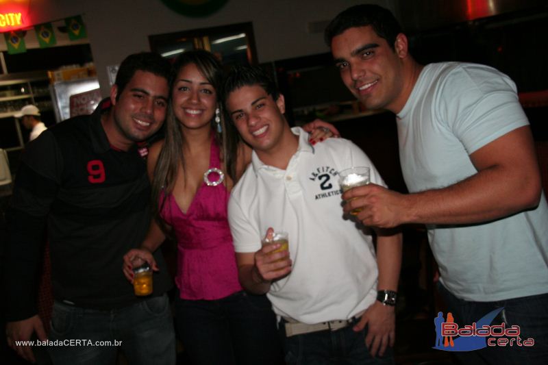 Balada: Fotos de Sexta na Plataforma do Choop na Cidade do Automovel - DF