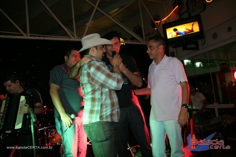 Balada: Fotos de domingo na 1 Galinhada Sertaneja na Plataforma do Choop - DF
