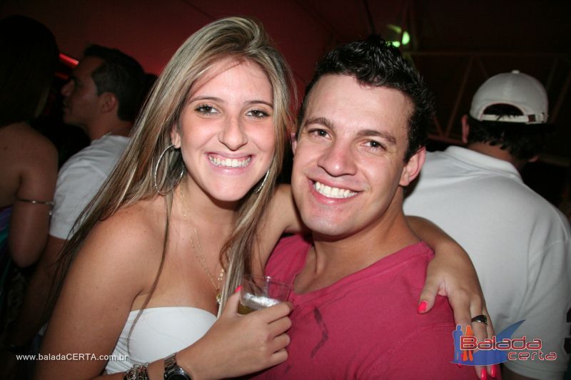 Balada: Fotos de domingo na 1 Galinhada Sertaneja na Plataforma do Choop - DF