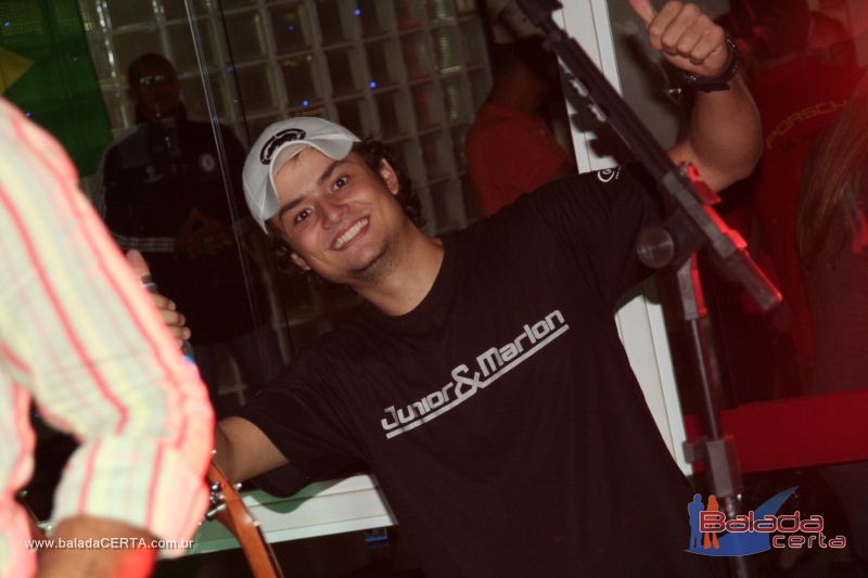 Balada: Fotos de domingo na 1 Galinhada Sertaneja na Plataforma do Choop - DF