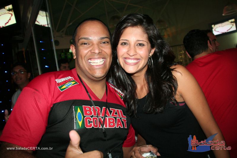 Balada: Fotos de domingo na 1 Galinhada Sertaneja na Plataforma do Choop - DF