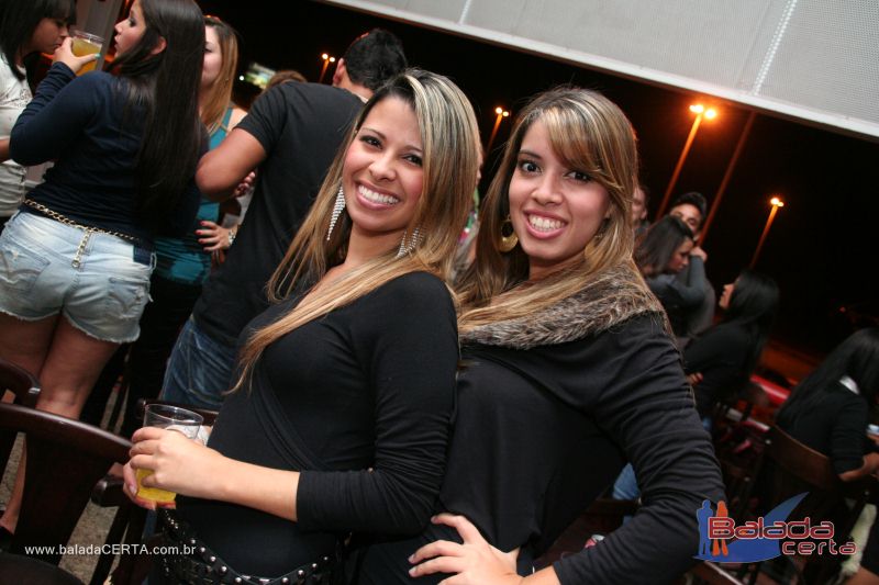 Balada: Fotos de Sexta na Plataforma do Choop na Cidade do Automovel - DF