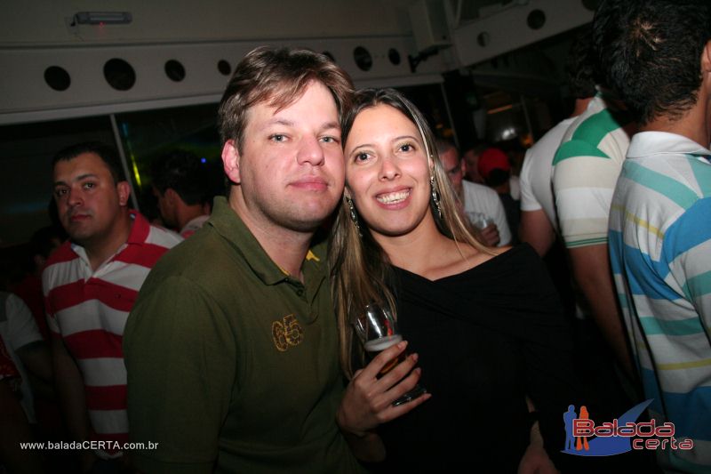 Balada: Fotos de Sexta na Plataforma do Choop na Cidade do Automovel - DF