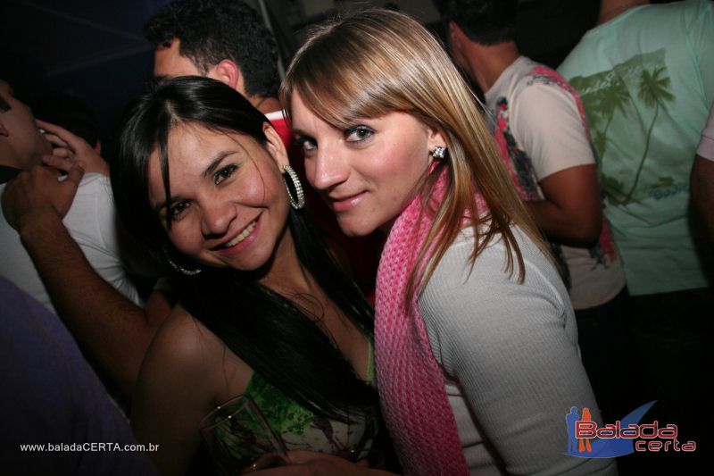 Balada: Fotos de Sexta na Plataforma do Choop na Cidade do Automovel - DF