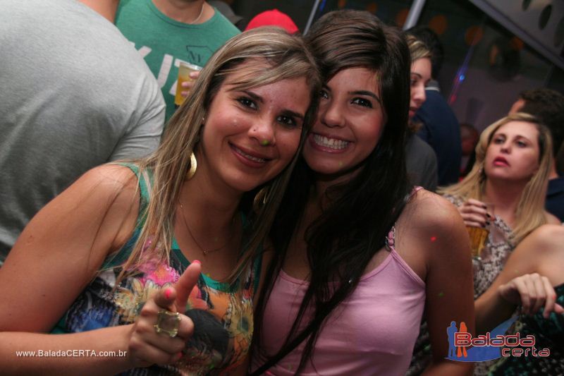 Balada: Fotos de Sexta na Plataforma do Choop na Cidade do Automovel - DF