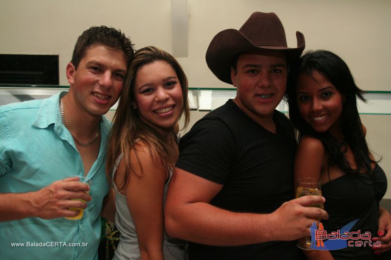 Balada: Fotos de Sexta na Plataforma do Choop na Cidade do Automovel - DF