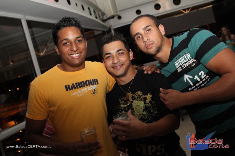 Balada: Fotos de Sexta na Plataforma do Choop na Cidade do Automovel - DF