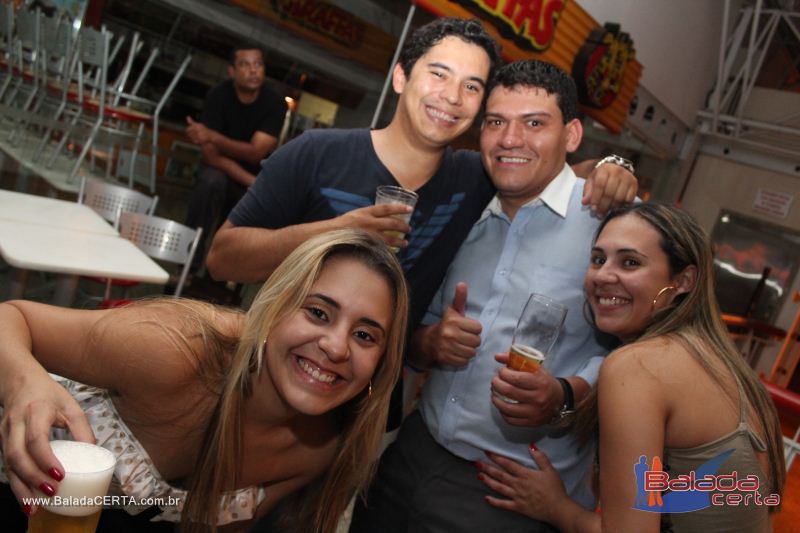 Balada: Fotos de Sexta na Plataforma do Choop na Cidade do Automovel - DF