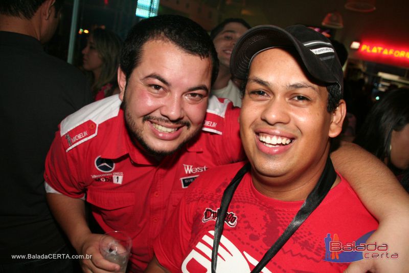 Balada: Fotos de Sexta na Plataforma do Choop na Cidade do Automovel - DF