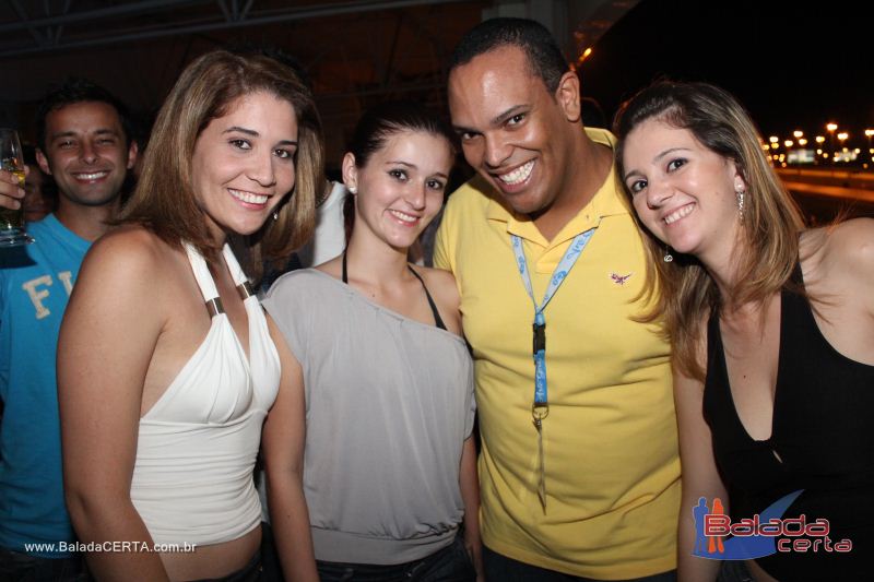 Balada: Fotos de Sexta na Plataforma do Choop na Cidade do Automovel - DF