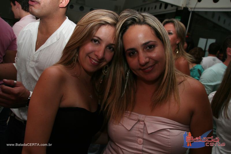 Balada: Fotos de Sexta na Plataforma do Choop na Cidade do Automovel - DF