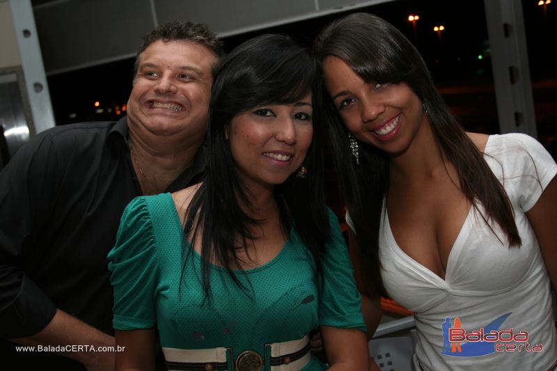 Balada: Fotos de Sexta na Plataforma do Choop na Cidade do Automovel - DF