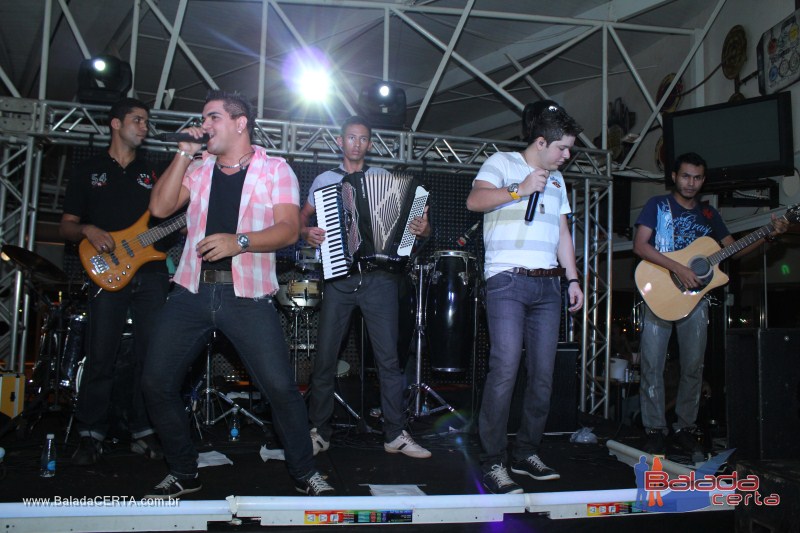 Balada: Pr Lanamento do CD Junior & Marlon na Plataforma do Choop