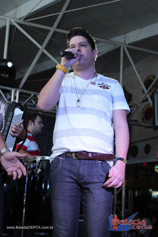 Balada: Pr Lanamento do CD Junior & Marlon na Plataforma do Choop