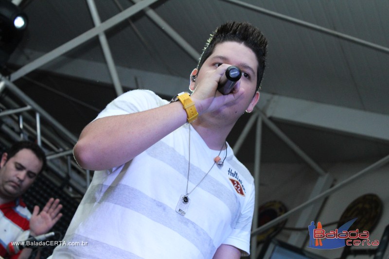 Balada: Pr Lanamento do CD Junior & Marlon na Plataforma do Choop