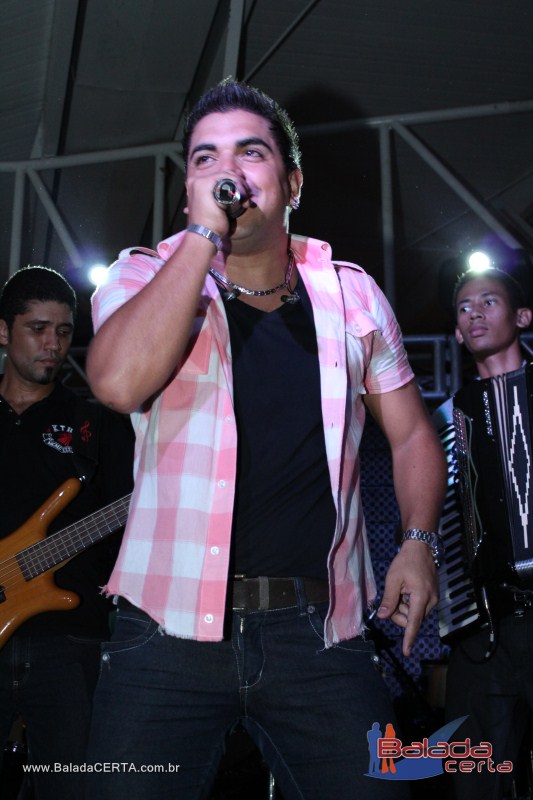 Balada: Pr Lanamento do CD Junior & Marlon na Plataforma do Choop