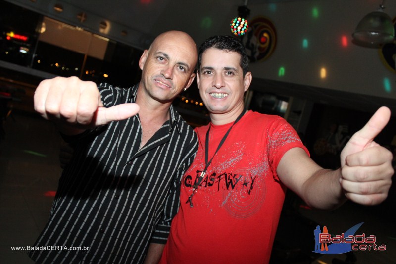 Balada: Pr Lanamento do CD Junior & Marlon na Plataforma do Choop