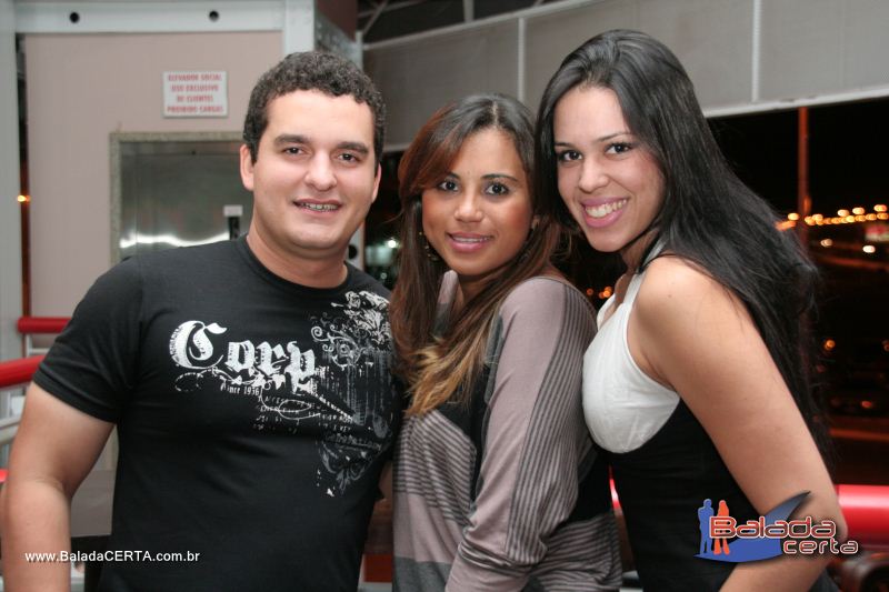 Balada: Fotos de Sexta na Plataforma do Choop na Cidade do Automovel - DF