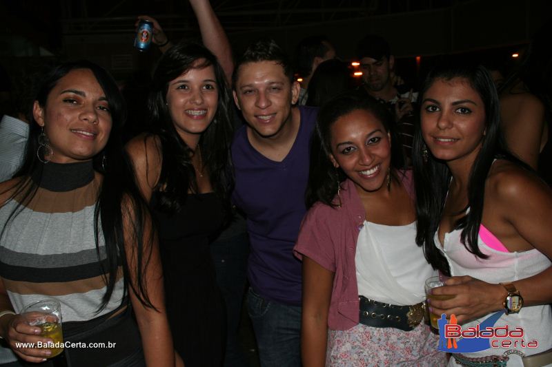 Balada: Fotos de Sexta na Plataforma do Choop na Cidade do Automovel - DF