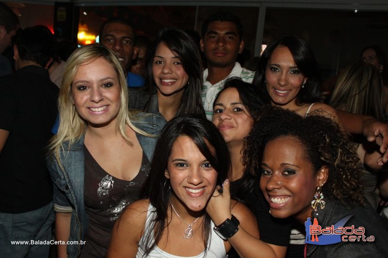 Balada: Fotos de Sexta na Plataforma do Choop na Cidade do Automovel - DF
