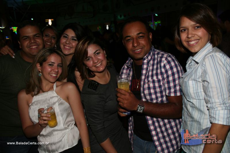 Balada: Fotos de Sexta na Plataforma do Choop na Cidade do Automovel - DF
