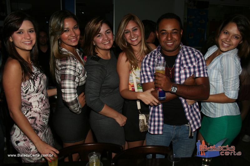 Balada: Fotos de Sexta na Plataforma do Choop na Cidade do Automovel - DF