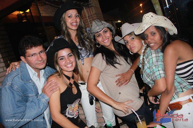 Balada: Fotos de quarta no Barril66 em guas Claras - DF