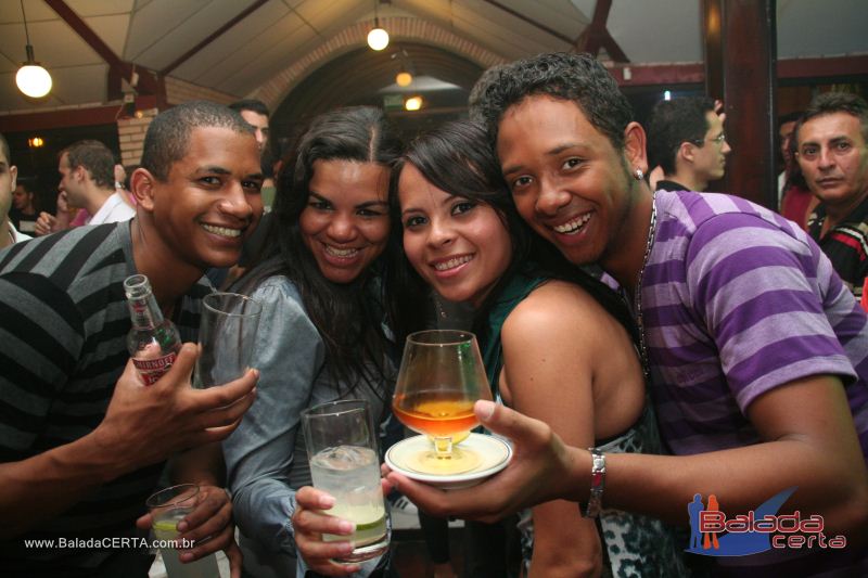 Balada: Fotos de quarta no Barril 66 em guas Claras - DF