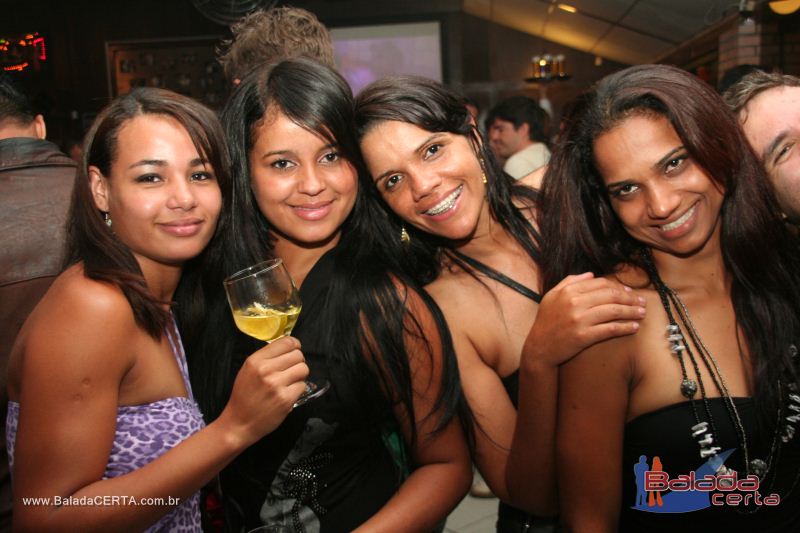 Balada: Fotos de quarta no Barril 66 em guas Claras - DF