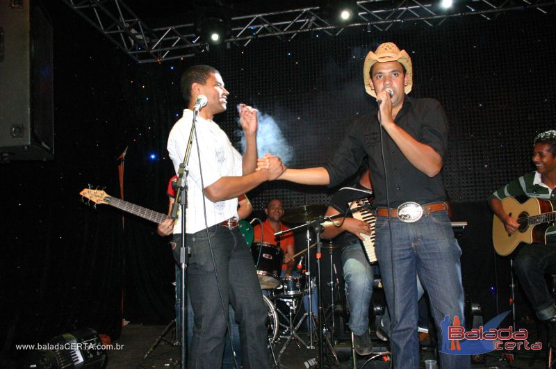 Balada: Fotos da 1 Quarta Sertanejo Universitario no Planeta Country em guas Claras - DF