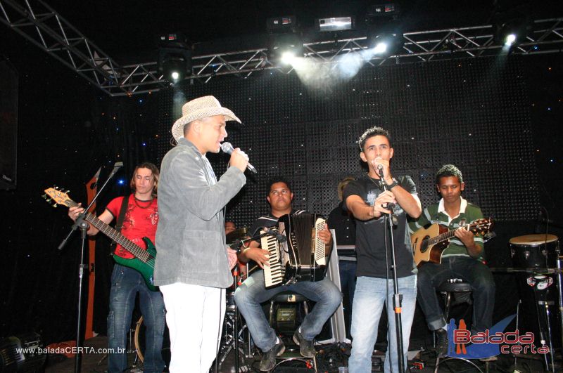 Balada: Fotos da 1 Quarta Sertanejo Universitario no Planeta Country em guas Claras - DF