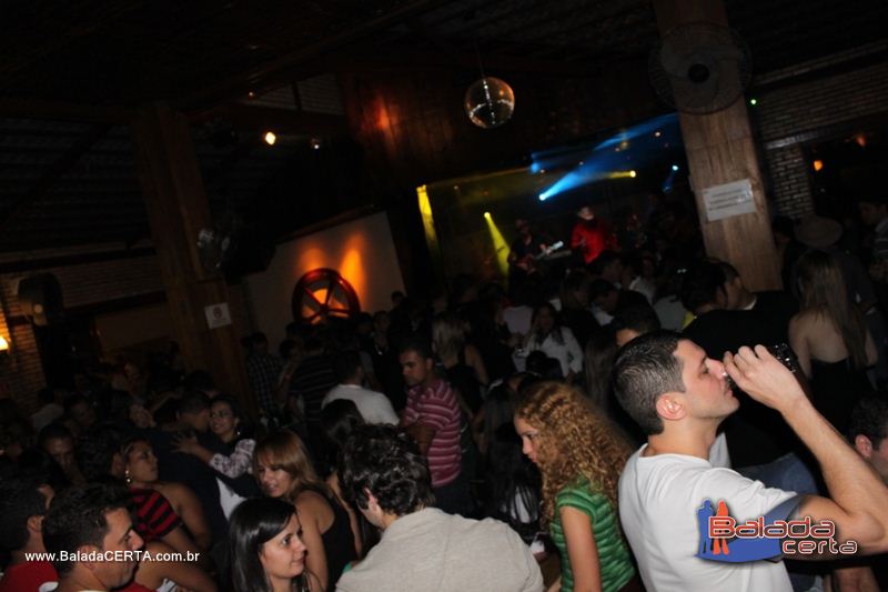 Balada: Fotos de sbado na Roda do Chopp no Ncleo Bandeirante - DF