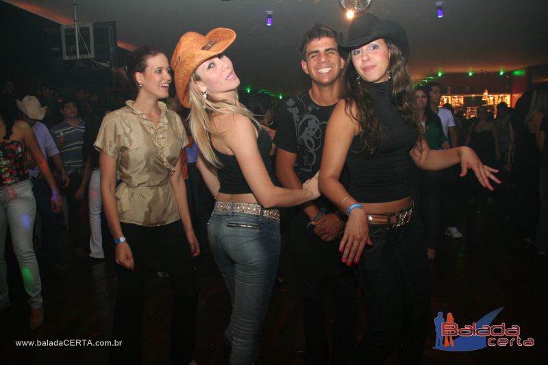 Balada: Fotos de quinta na Choperia do Cowboy na Vicente Pires - DF