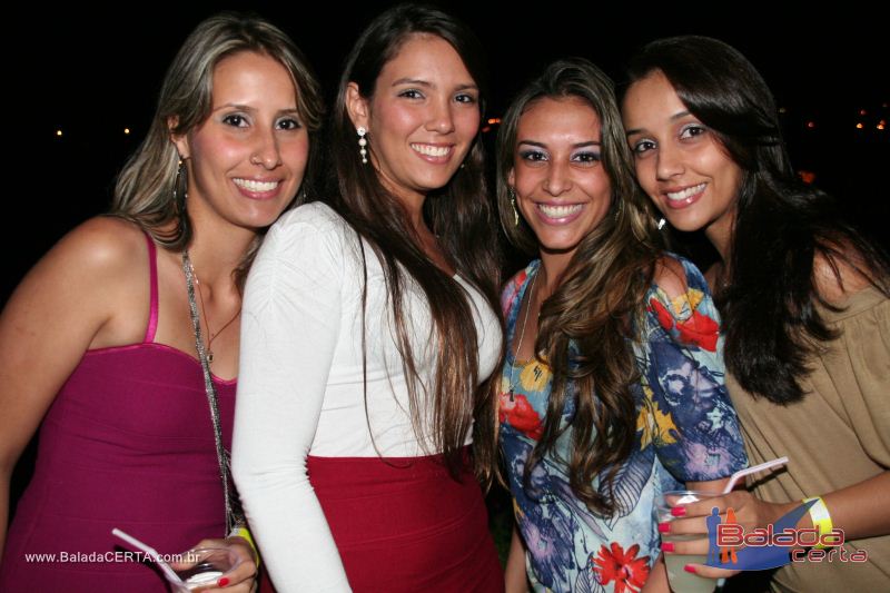 Balada: October Night Niver do Fabinho em Braslia - DF