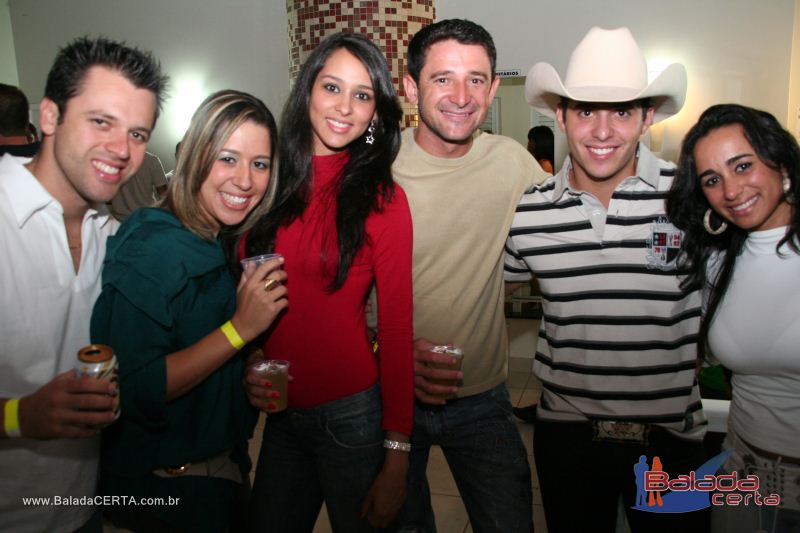 Balada: October Night Niver do Fabinho em Braslia - DF